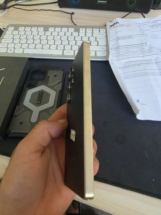Samsung S25 ultra с дефект