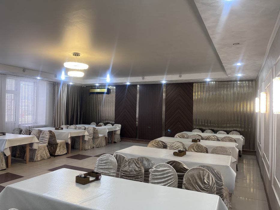 Продам действубщее кафе