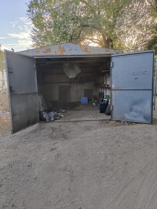 Продам металлический гараж