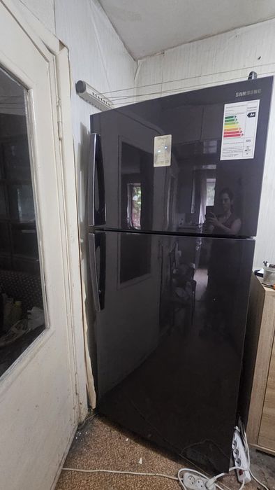 Продаю холодильник Samsung