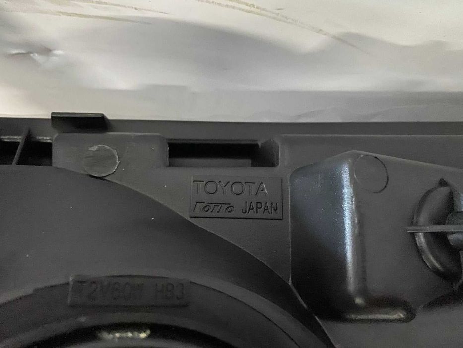 Фара для Toyota Land Cruiser 100