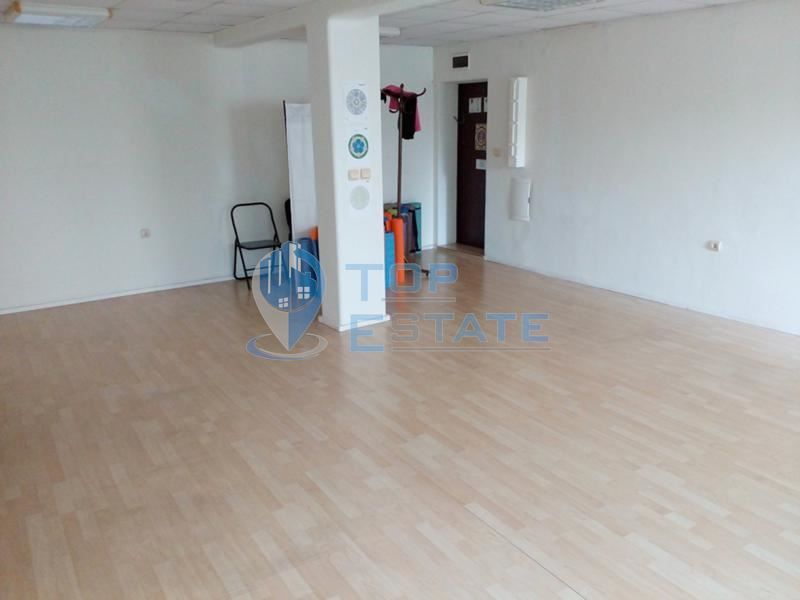 Продава се Офис в Велико Търново, Център - 50 кв.м за 1133 €/кв.м - Снимка #1