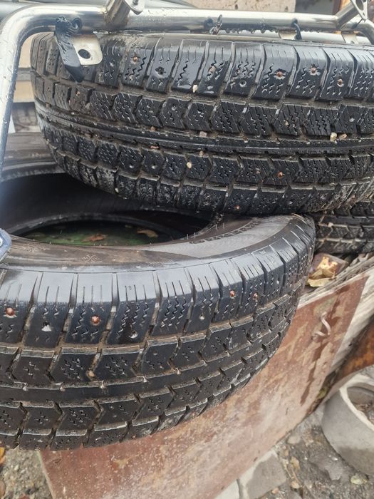 продам резину комплект