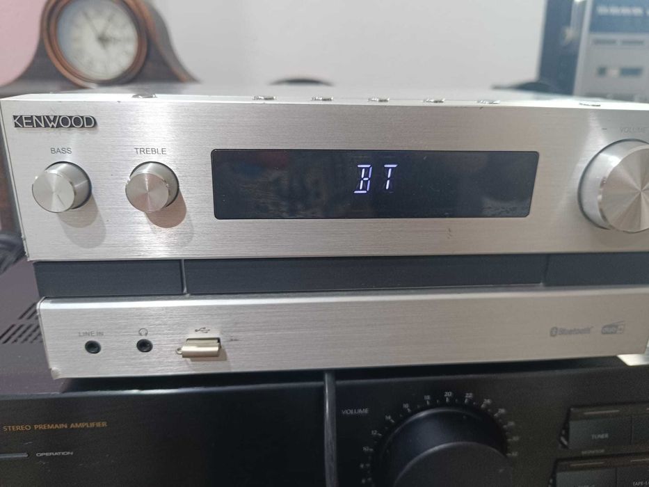 Kenwood M-918DAB