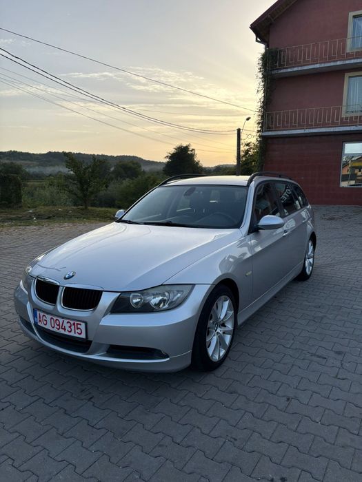 Vând Urgent E91 2.0 benzina 177CP