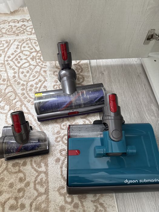 Dyson submarine v15 detect пилюсос