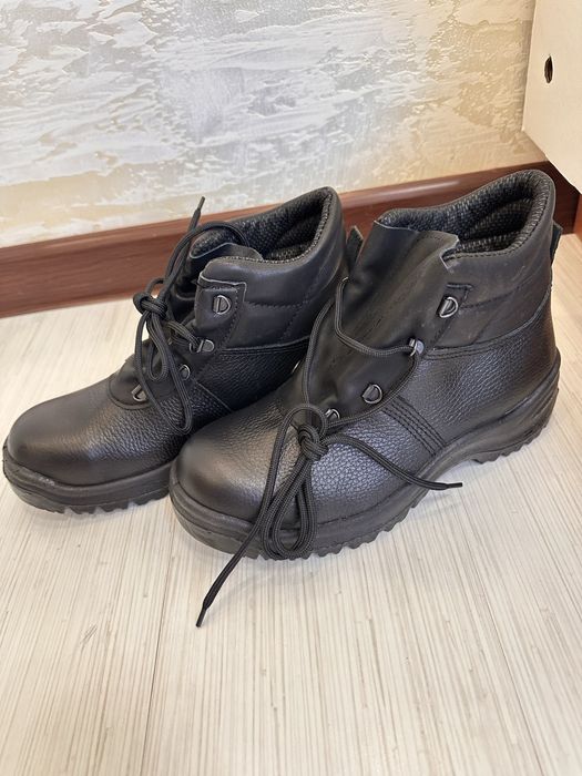 спецботинкиновый