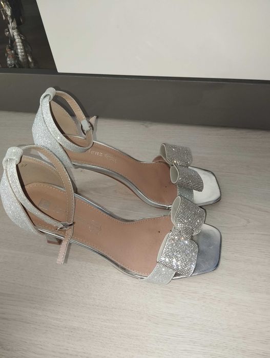 Официални сандали