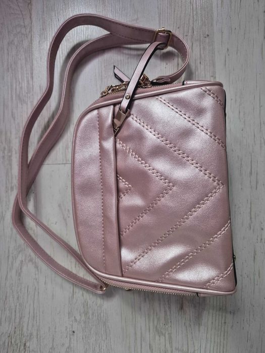 Geantă crossbody matlasată roz, pentru femei, din piele vegană