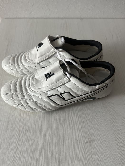 Продам обувь 40 размер кожа