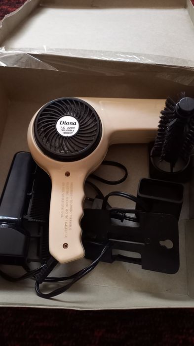 Продаю фен диана.