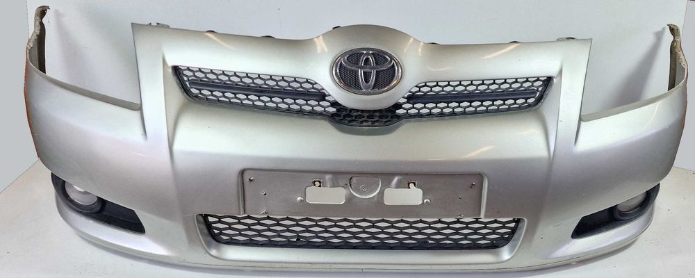 Предна Броня Toyota Corolla Verso Тойота Корола Версо 2006г-2008г