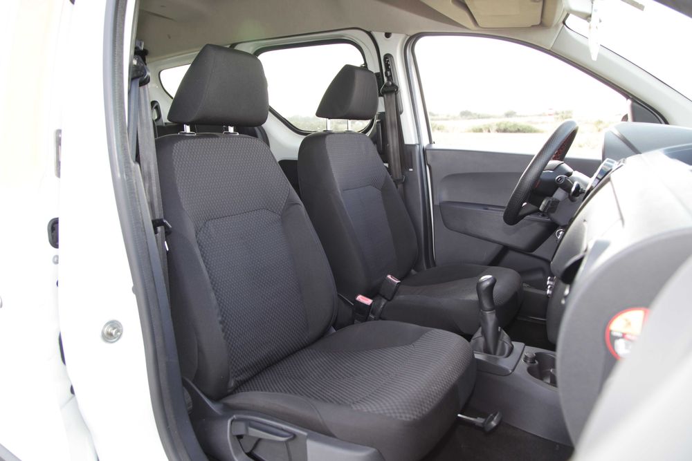 Sistem adaptare scaune de Passat B7 pe Lodgy Dokker