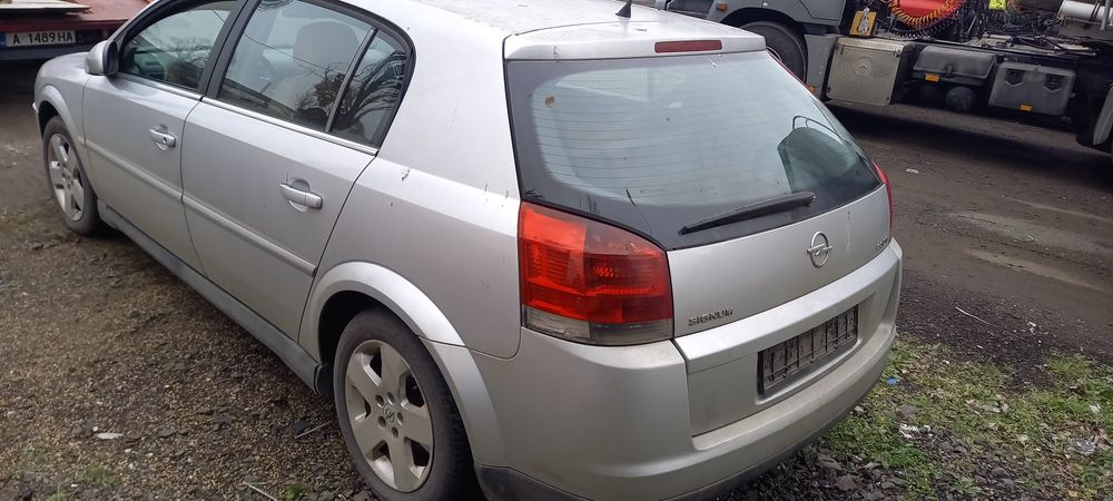 Opel Signum 2.0 DTI на части