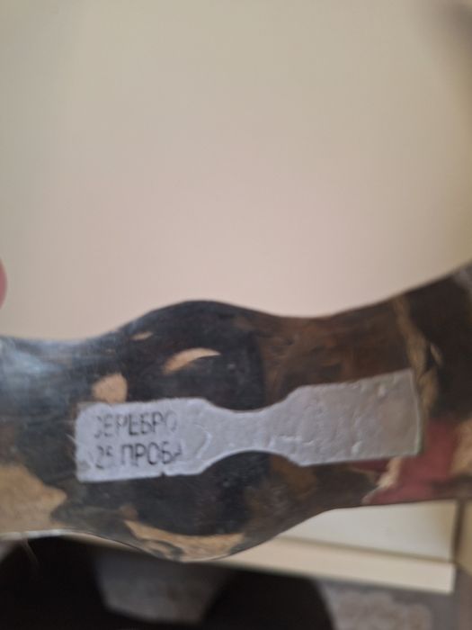 Женский серебряный браслет с камнем