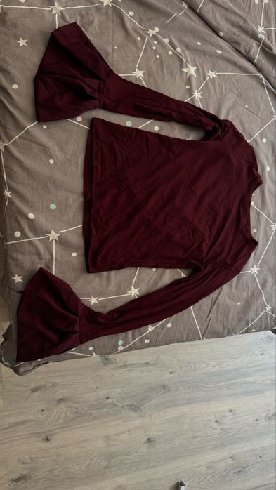 Кофта бордовая, ниразу не надевала