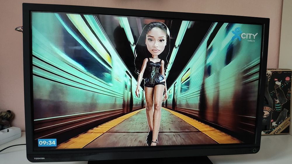 Toshiba LCD TV 32