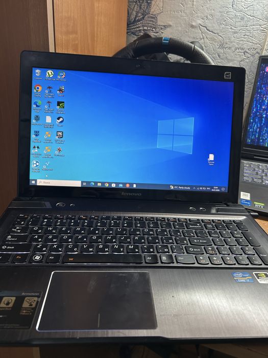 Продам игровой ноутбук lenovo