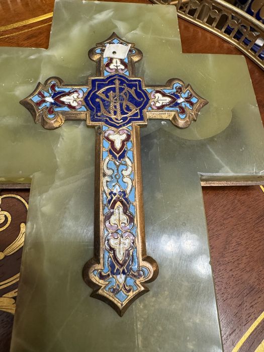 Crucifix- email- onix- candela