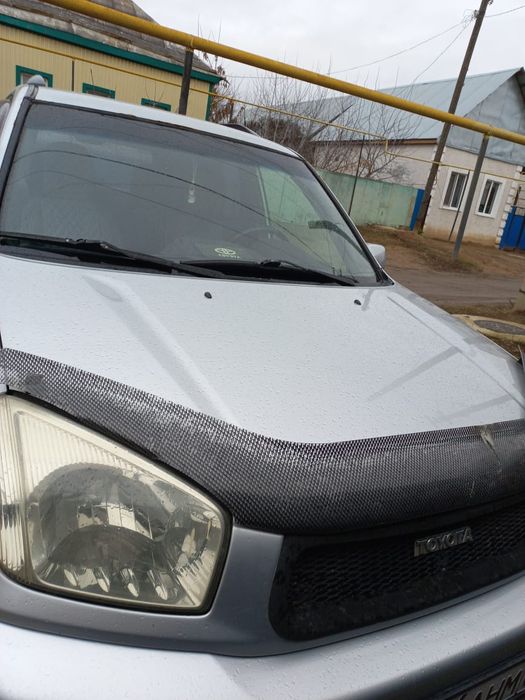 Продам машину RAV4.