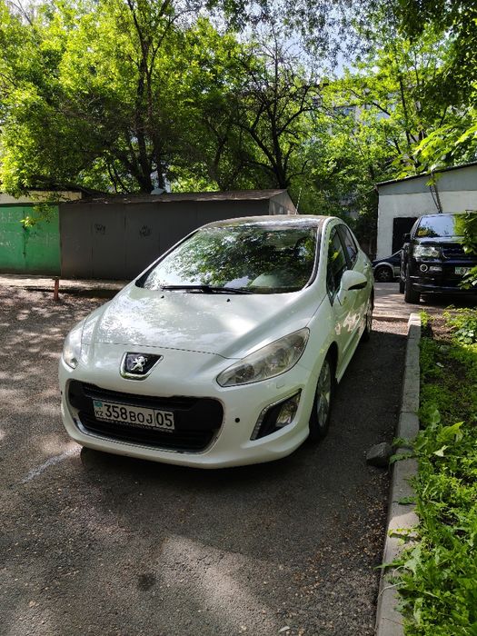 2012 г Peugeot 308