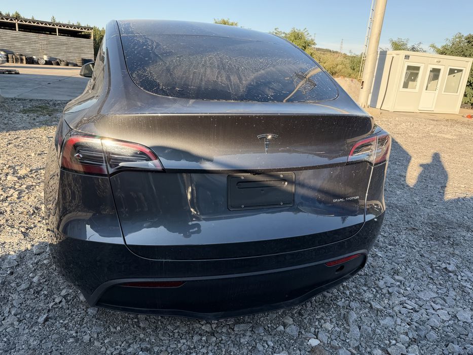 На части Тесла модел Y , tesla Y