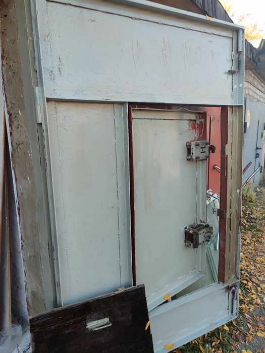 Продам капитальный гараж