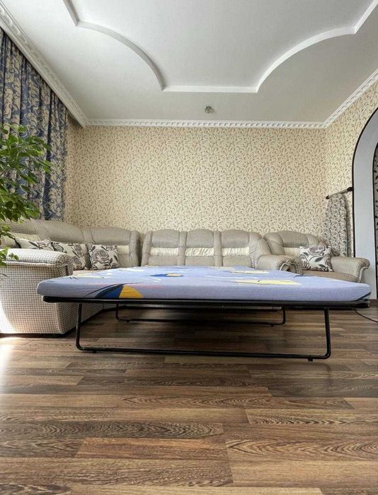 Диван, в хорошем состоянии