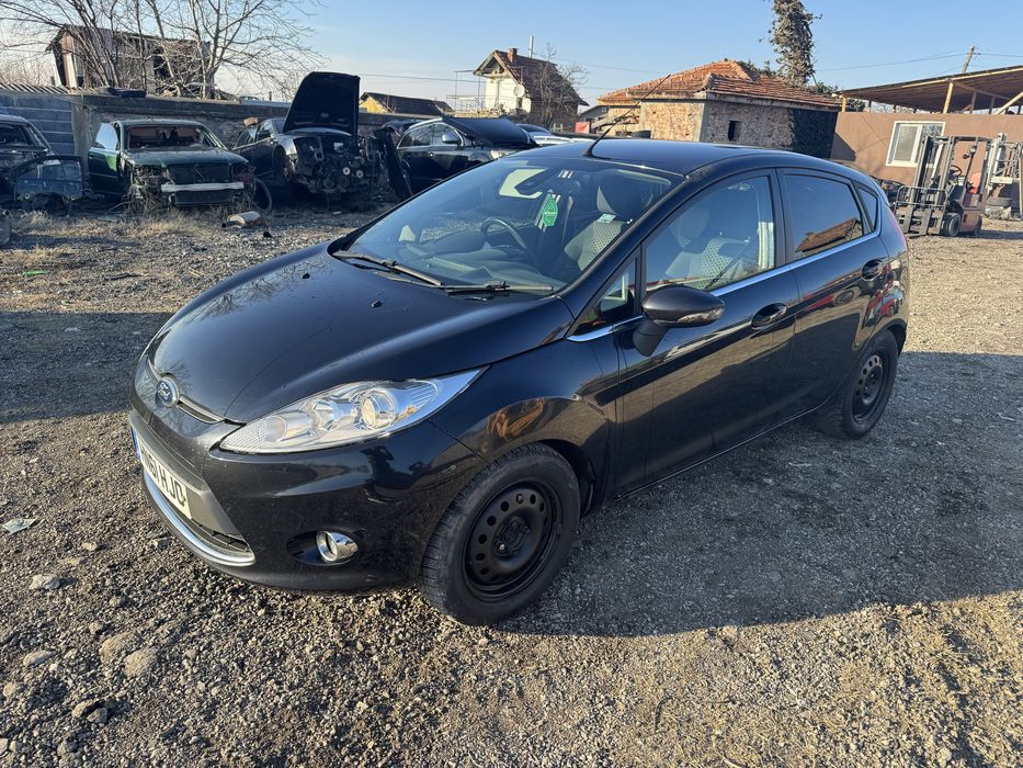 Форд фиедта титанум 2012 Г само на части