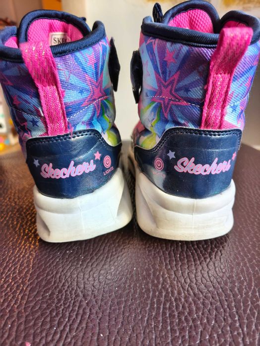 Боти Skechers за момиче 32 номер