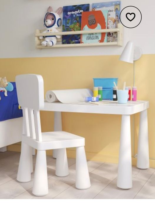 Детска пластмасова маса и столчета  Mammut Ikea