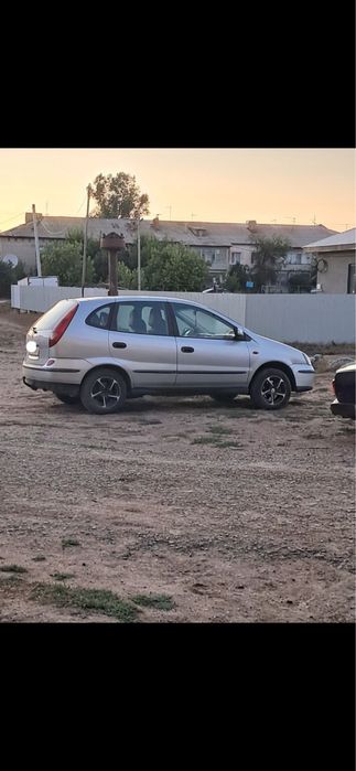 Срочно продам машину