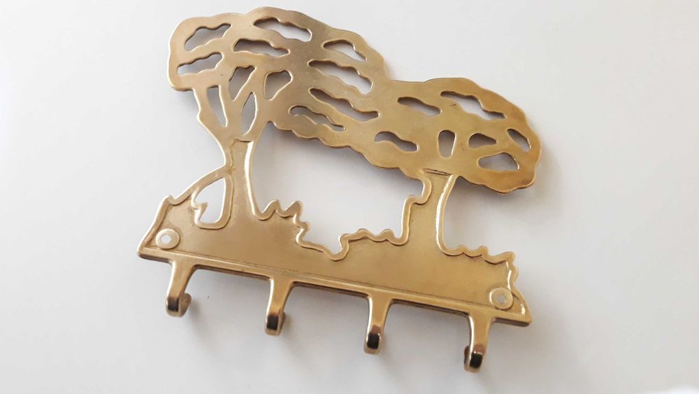 Cuier Chei din bronz , Model copaci