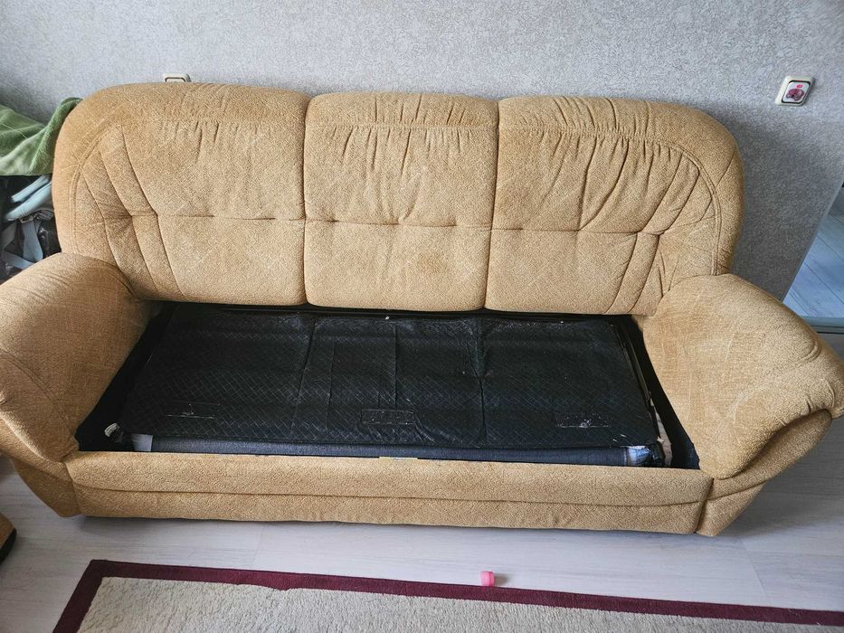 Диван раскладной ,паласы