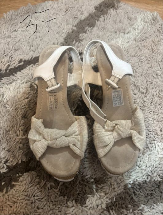 Sandale de vară second hand