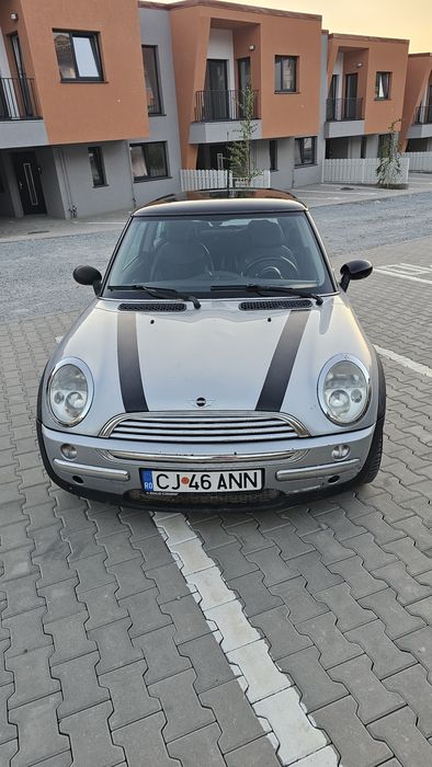 Mini Cooper 1.6 benzina automat