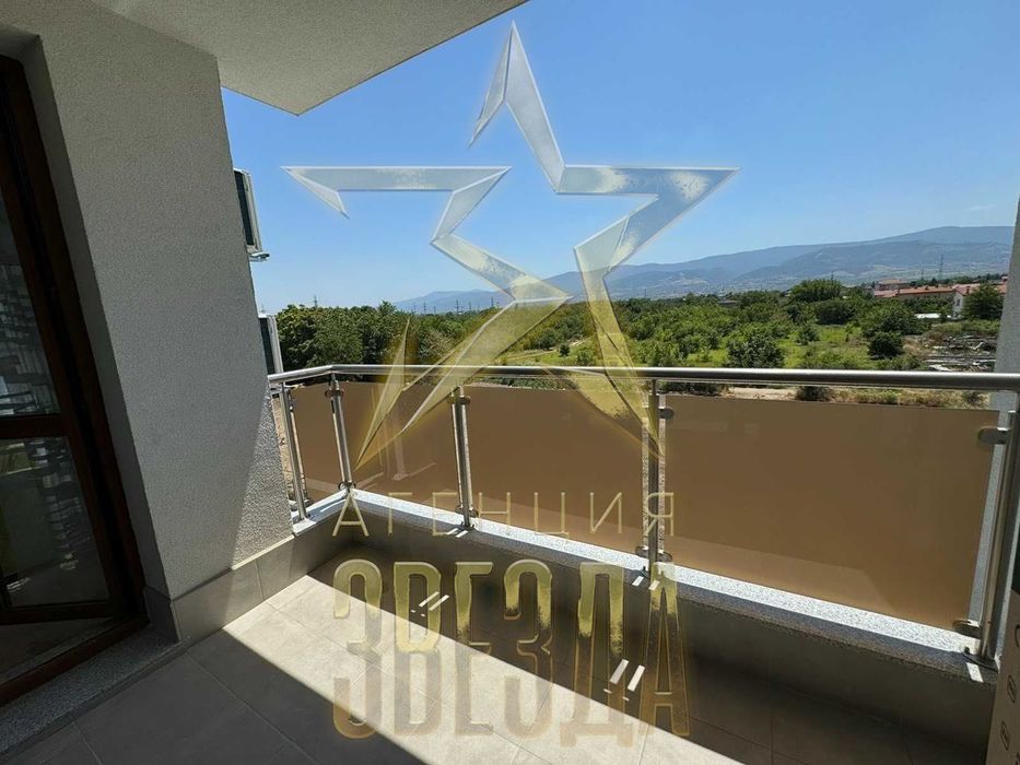 Продава се Двустаен апартамент в Пловдив, Южен - 65 кв.м за 1662 €/кв.м - Снимка #2