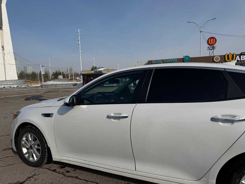 Kia Optima 2017 года