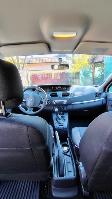 Vând Renault scenic 3
