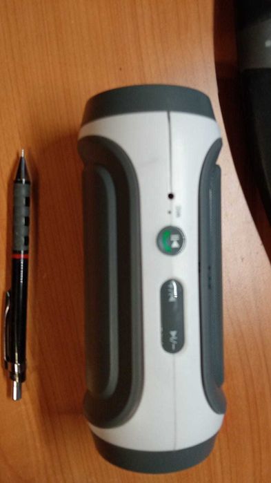 Boxa, 2 difuzoare, redare muzica ambient. Bluetooth, USB, SD card, AUX