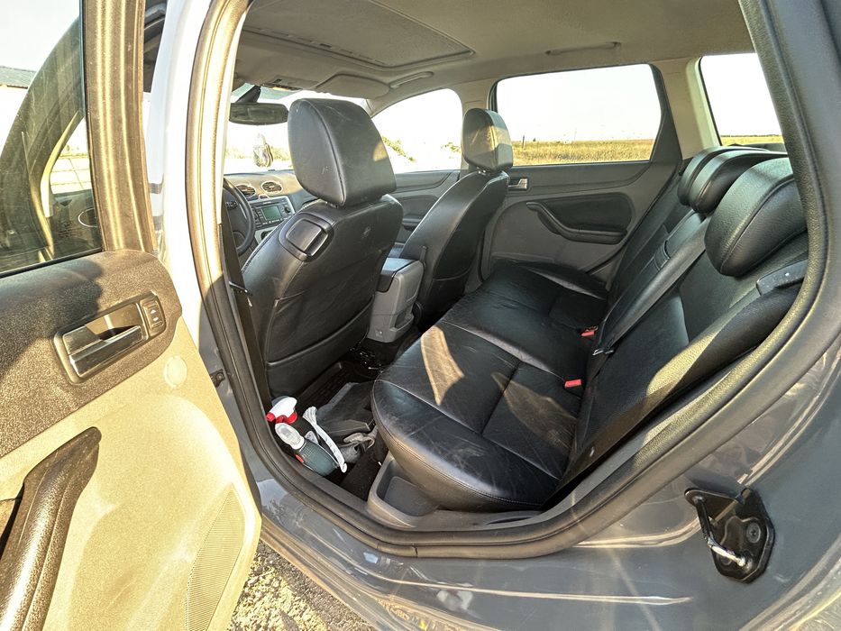 Vand Ford Focus sau pentru rabla