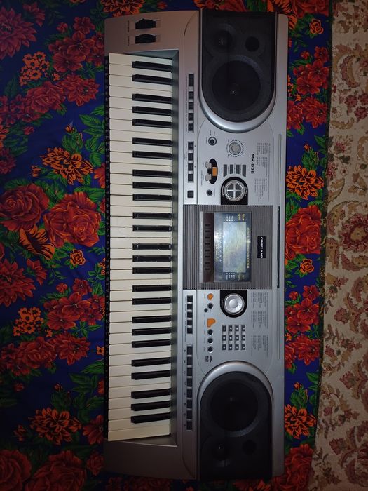 Продам Синтезатор