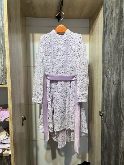 нарядные платья.