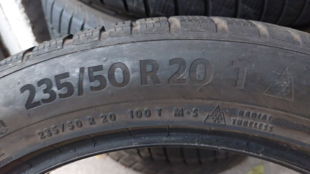 Зимни гуми 235/50/20 и 255/45/20 Continental спорт пакет 4 броя