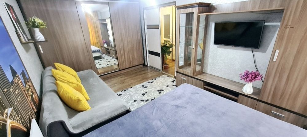 1ком Арбат посуточно. Аскарова 3