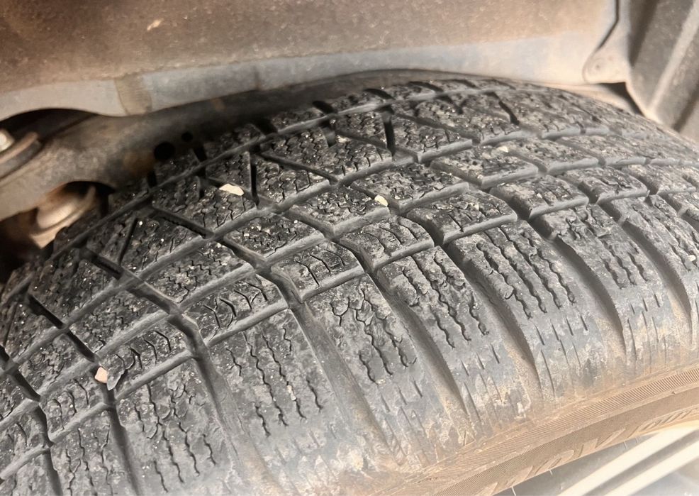 Шины зимние 255/55 R20