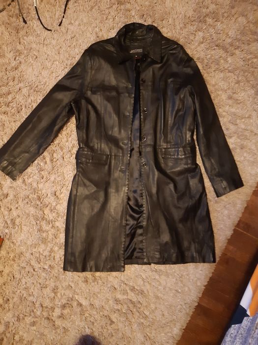 Geaca lunga de piele (tip palton)