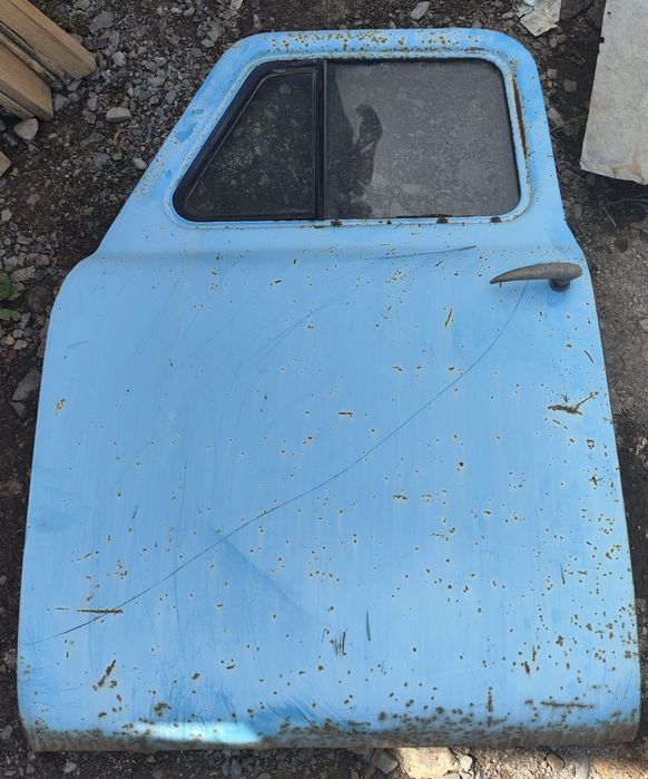 Продам двери ГАЗ 53