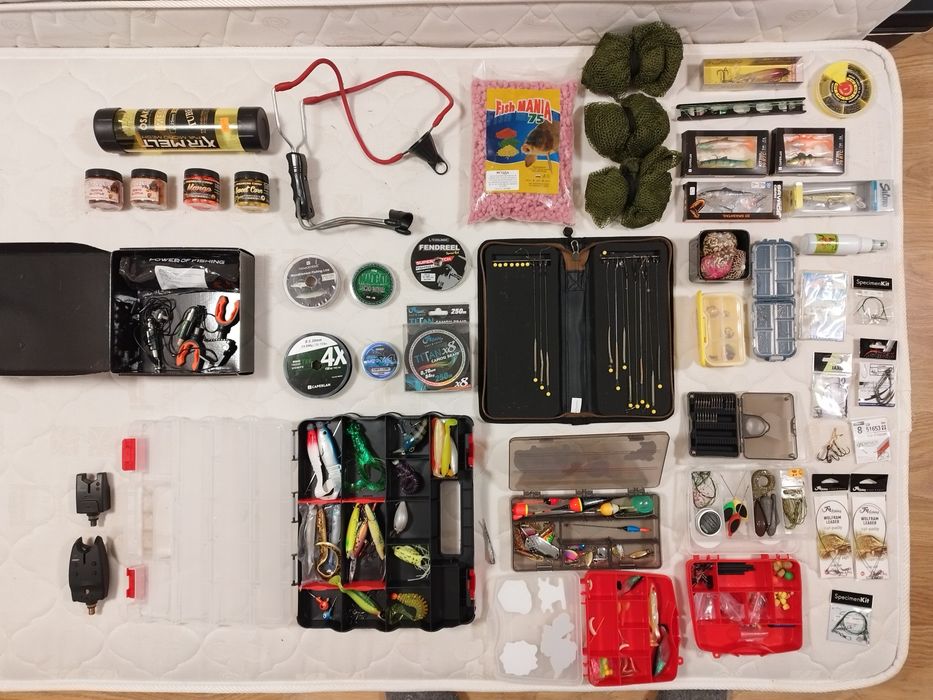 Комплект въдици и такъми за риболов