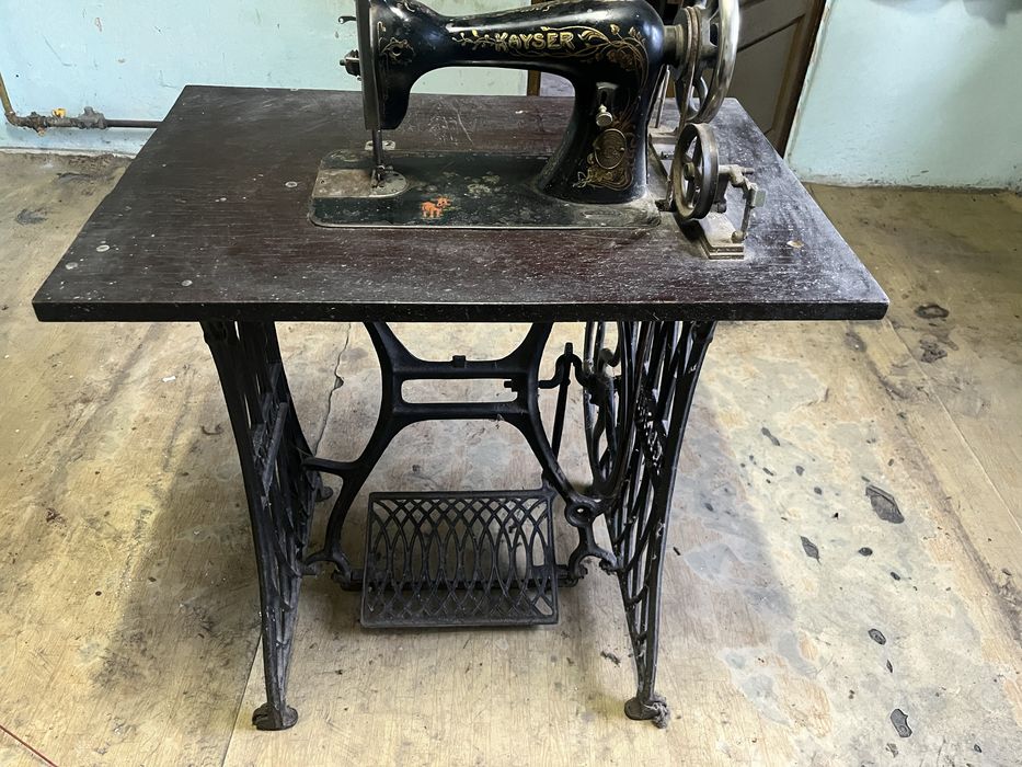 Masina de cosut veche